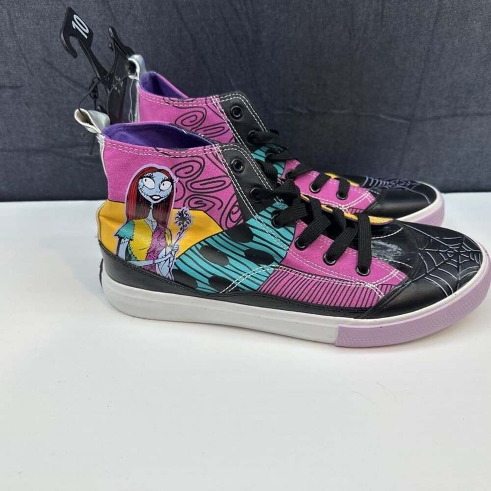 Disney Nightmare Before Christmas Women’s High Top Sneakers Halloween size 10